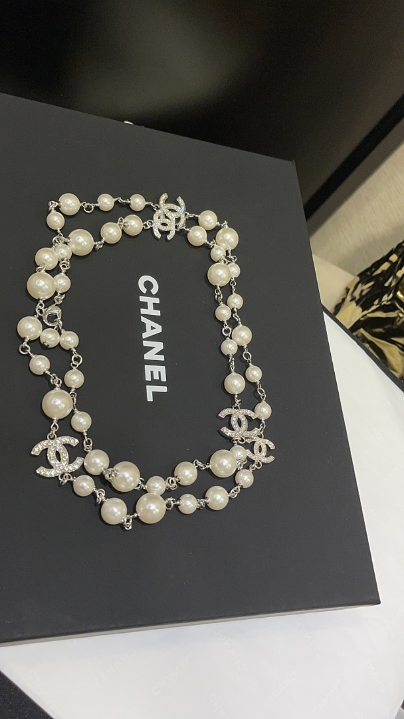CHN120 Women's Classic Full Diamond C Pearl Necklace Sweater Chain Jewelry