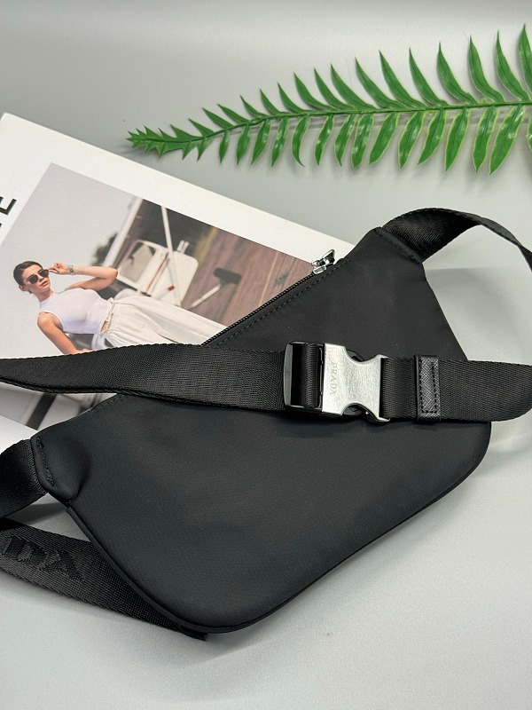 LPP30 bag 20-14-4cm Shoulder bags
