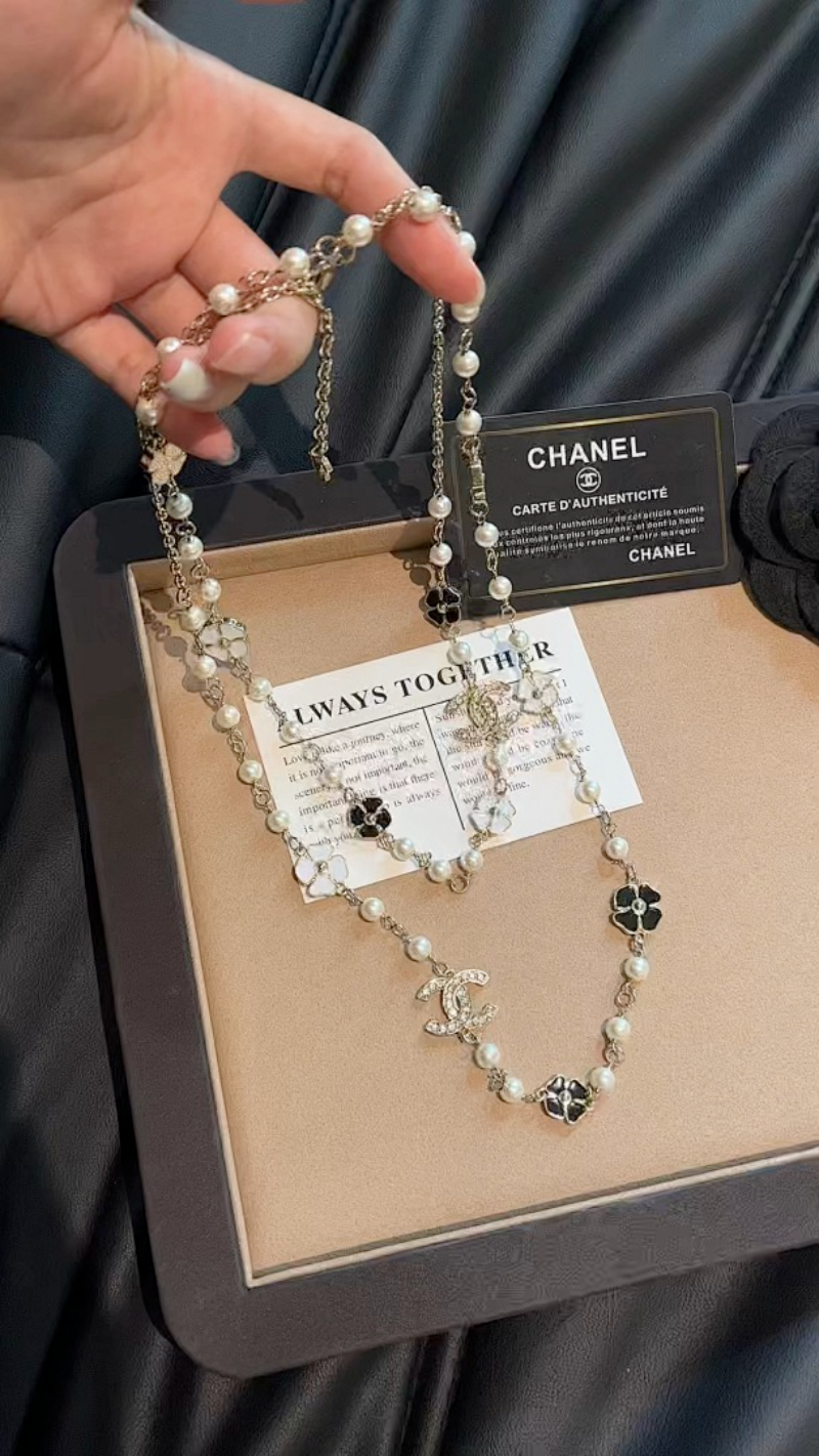 X708 Women's necklace, sweater chain, one three piece jewelry