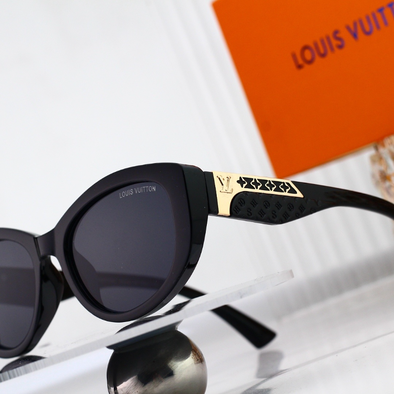 0714 Sunglasses with box