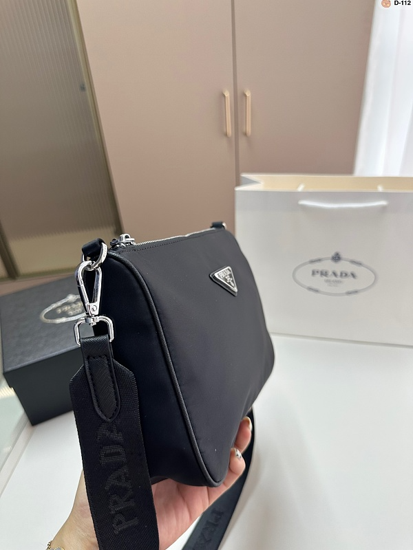 LPP44 bag 23-6-16CM Shoulder bags with box