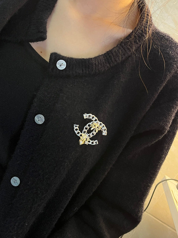 D173 Women's brooch jewelry