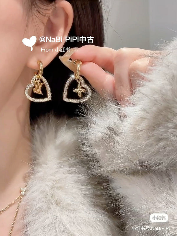 A1105 Women's new fashion stud earrings jewelry