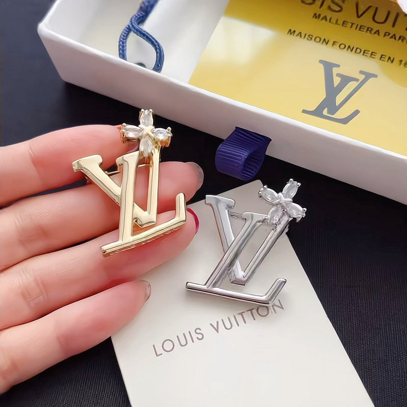 D181 New women's brooch jewelry