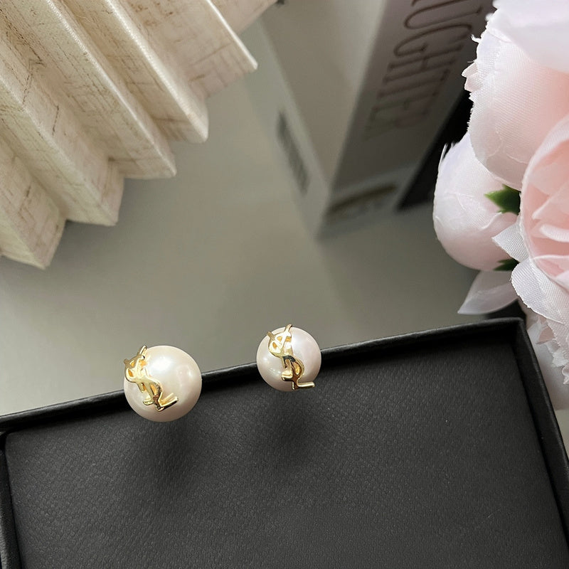 A913 Women's large and small pearl earring jewelry