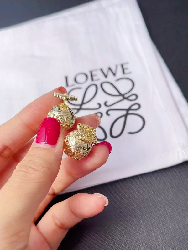 A1104 Women's new fashion stud earrings jewelry
