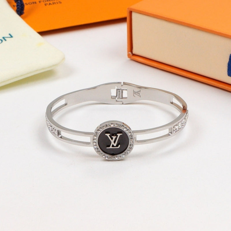 LVB108 Fashion new titanium steel round diamond letter bracelet Jewelry