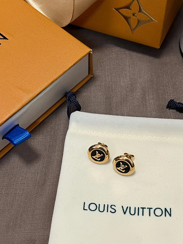 A994 Women's fashion stud earrings jewelry