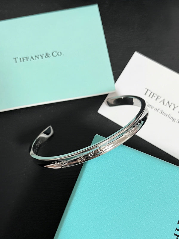 S359 Women's block bracelet Jewelry