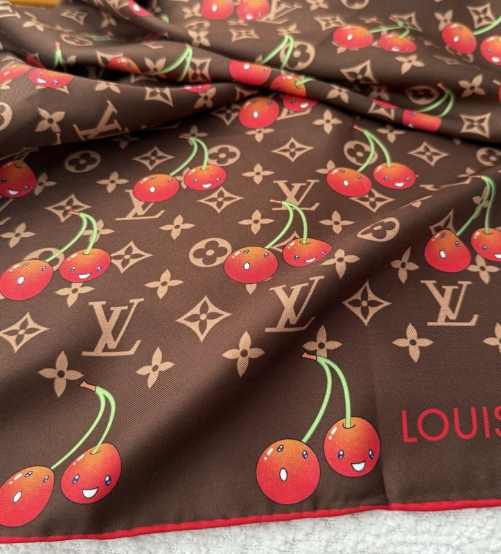 XLC12 Silk satin 90-90CM Scarf