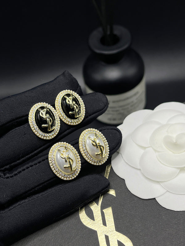 A985 Women's earring jewelry