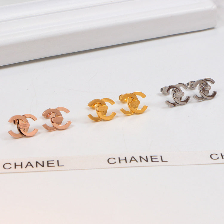 CHE16 double C Gold Plated ear studs Jewelry