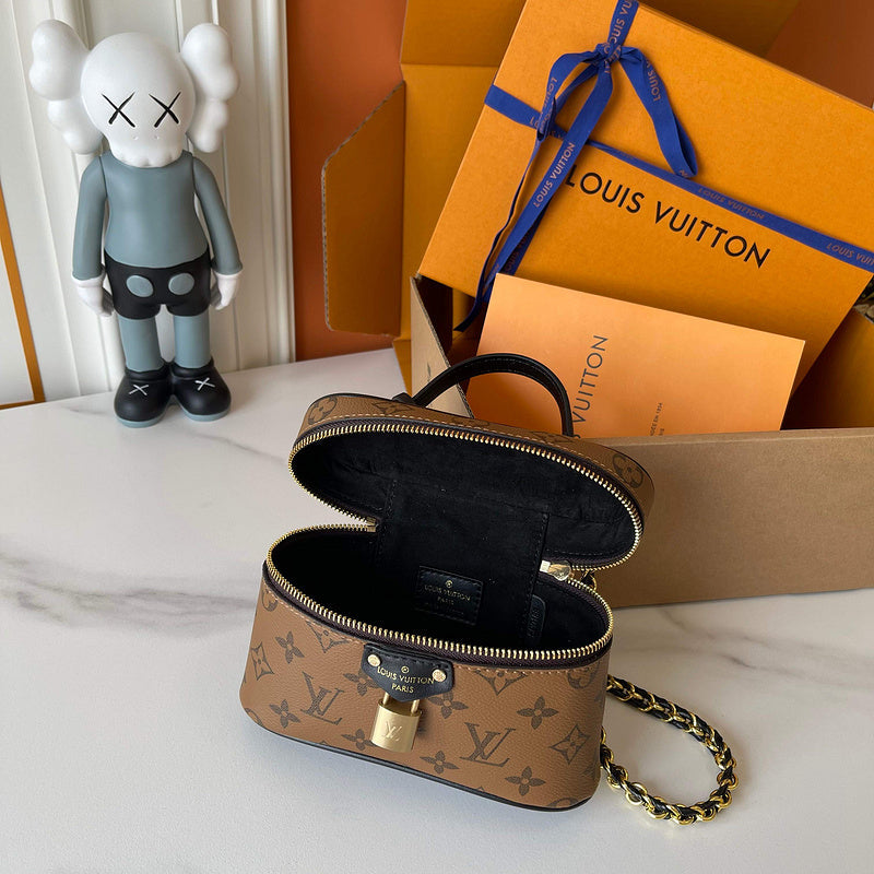 LLP221 Shoulder Bag 19-11-6.5CM Bags