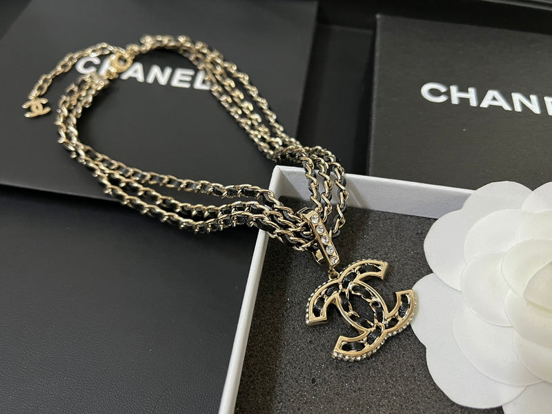 X555 Women's three-layer leather diamond necklace jewelry