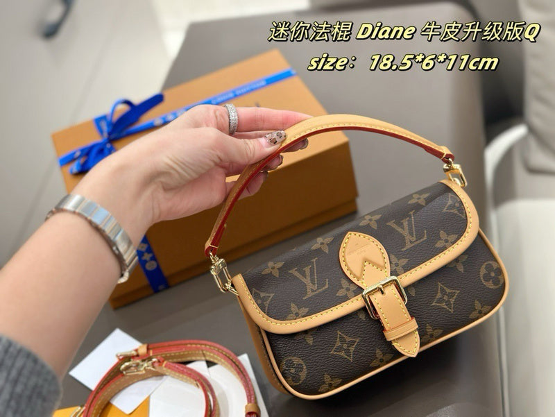 MLB6 Women's new fashion 16.5*6*11cm mini baguette bag