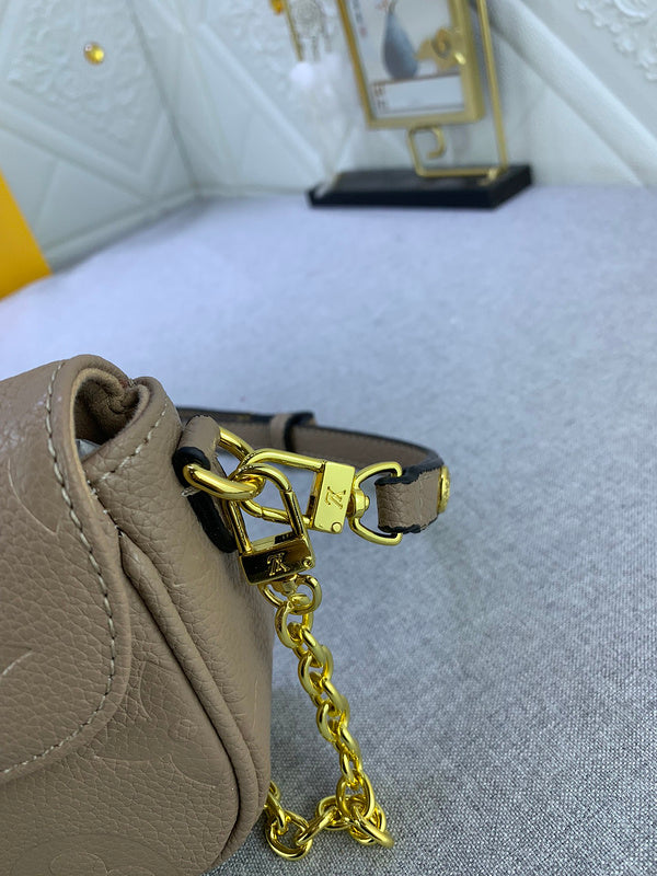 GLP056 High quality leather bag 23.5x12x4.3CM