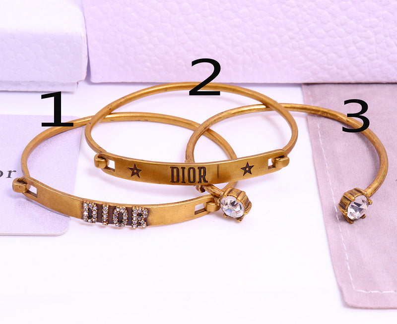DIB34 Classic D three-piece bracelet for women Jewelry