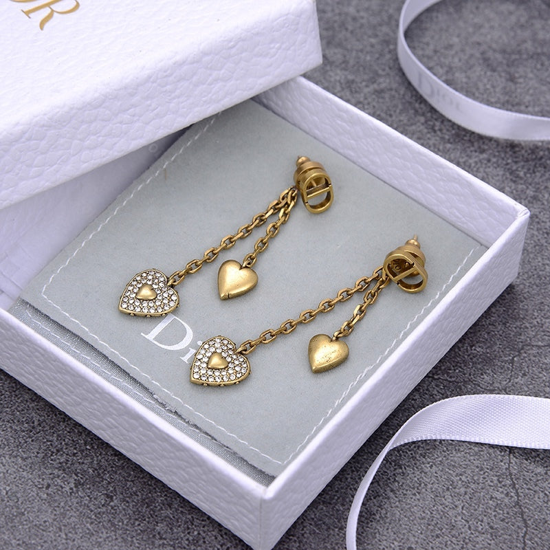 DE121 Women's Brass Heart Stud Earrings Jewelry