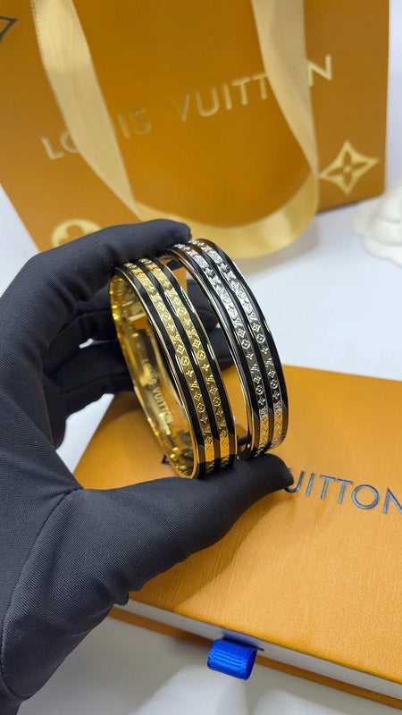 S390 Women's fashion 18K titanium steel bracelet Jewelry