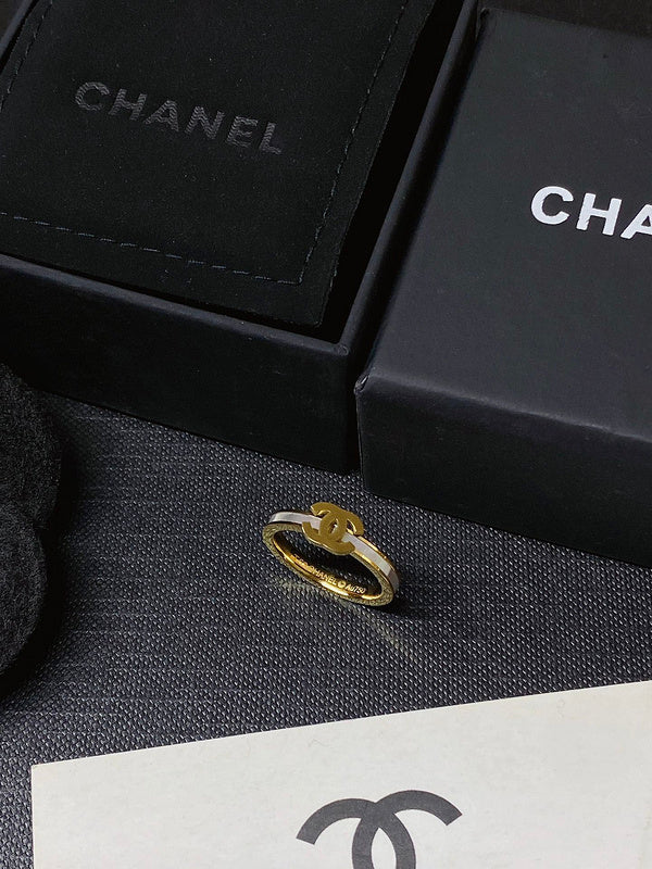 J136 Titanium steel mother-of-pearl ring jewelry
