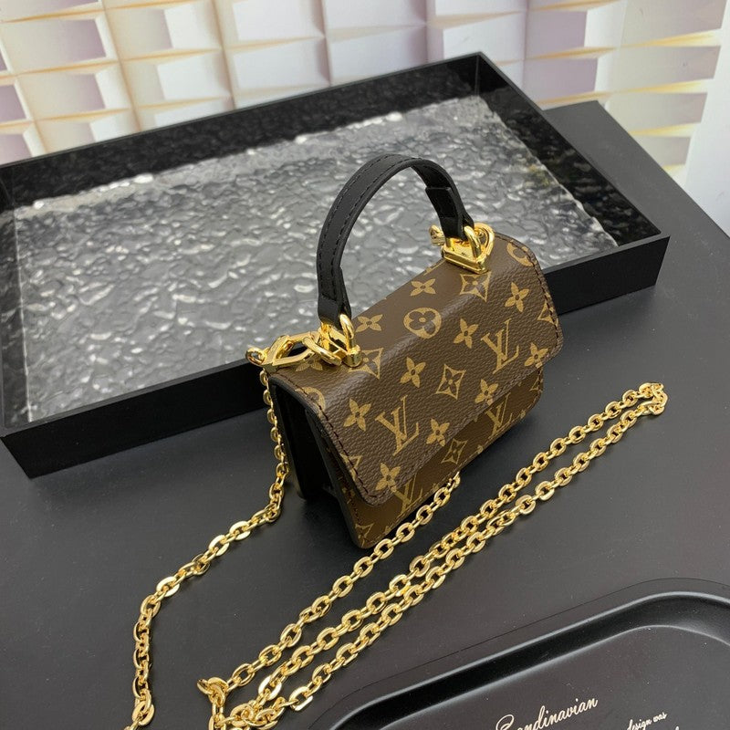 JK28 Decorative small 10×7.5×3CM bag
