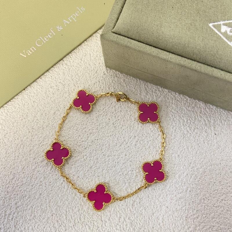 VAB47 New Rose Red Clover Five Flower Bracelet Jewelry
