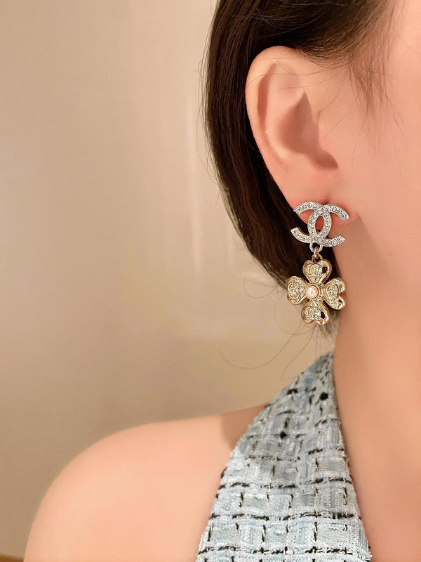 A1049 Women's new titanium steel stud earrings jewelry