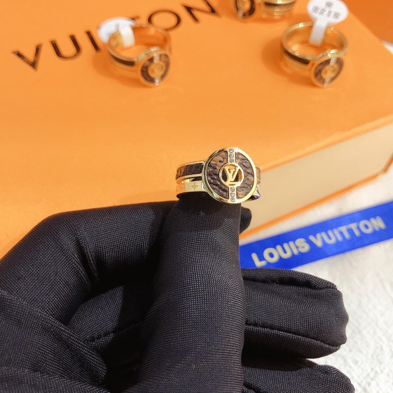 LVR062 Fashion classic ring SIZE:6.7.8.9 Jewelry