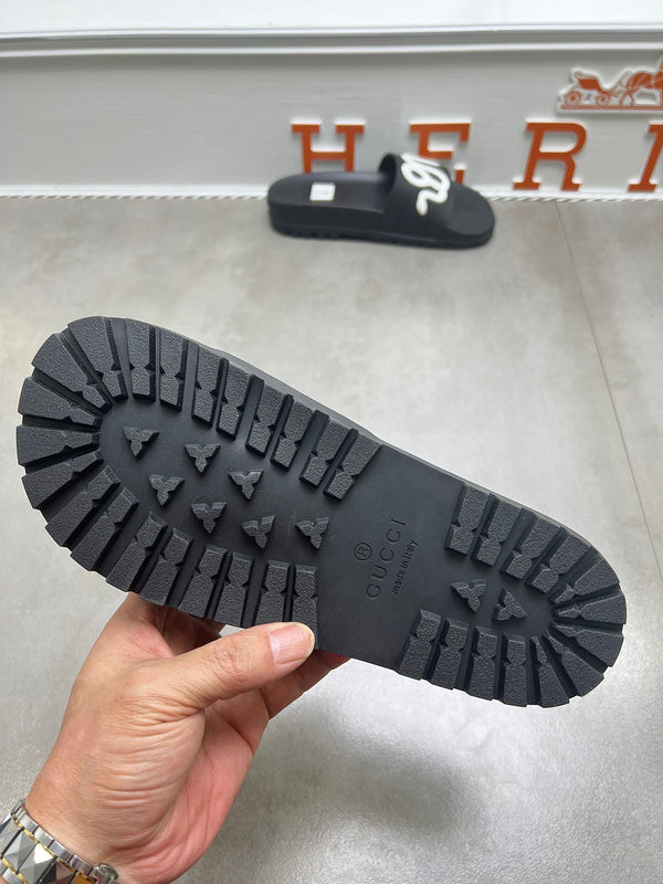 YGS05 Women and Man Leather Slippers 35-45 Shoes with Box