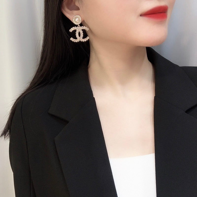 CHE126 Women's fashion crystal CC earrings Jewelry