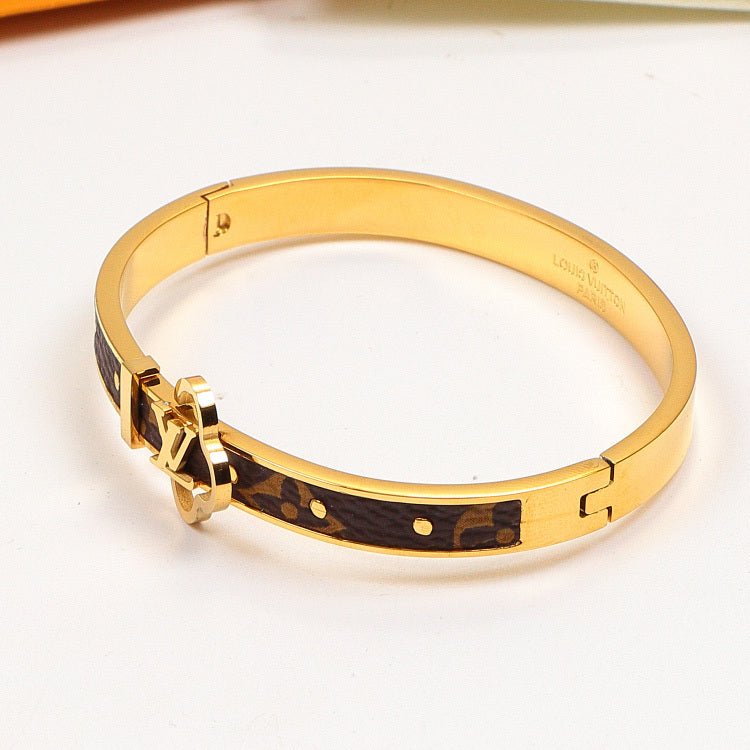 LVB125 Leather three-dimensional letters European and American fashion titanium steel hand couple Jewelry