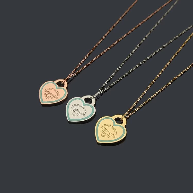 TN063 Women's heart-shaped stainless steel necklace jewelry