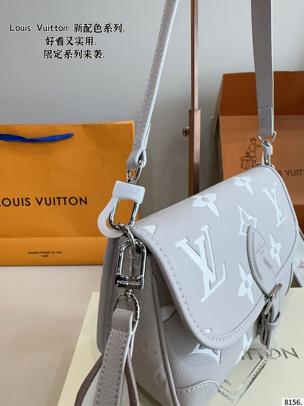MLB8 French staff handbag 25 * 9 * 16cm with gift box