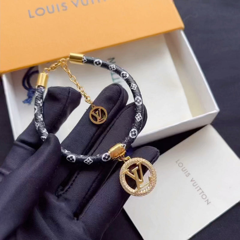 S435 Ladies' floral leather bracelet jewelry