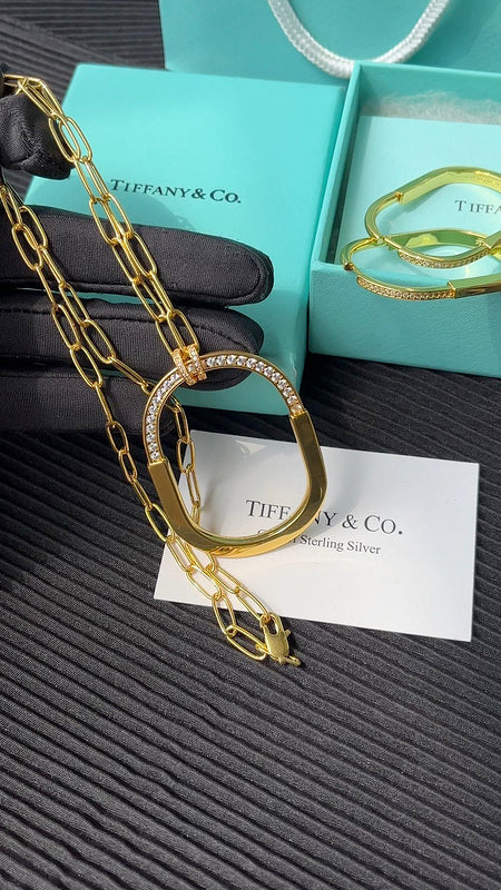 X623 Lock necklace can be worn by both men and women jewelry