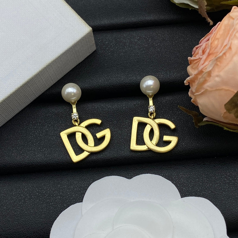 DGE5 Woman fashion alloy earrings Jewelry