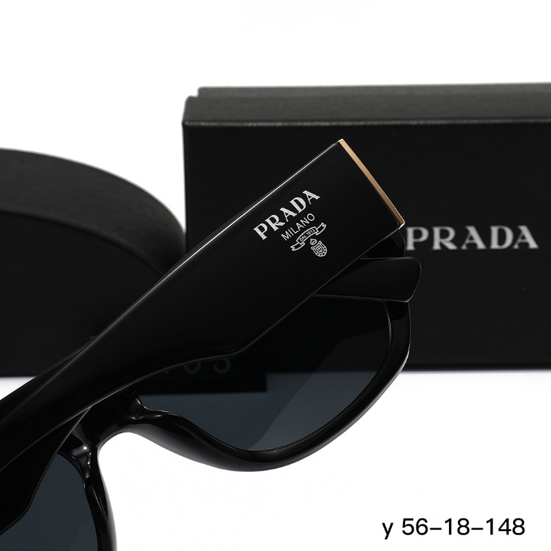 1103 Sunglasses with box