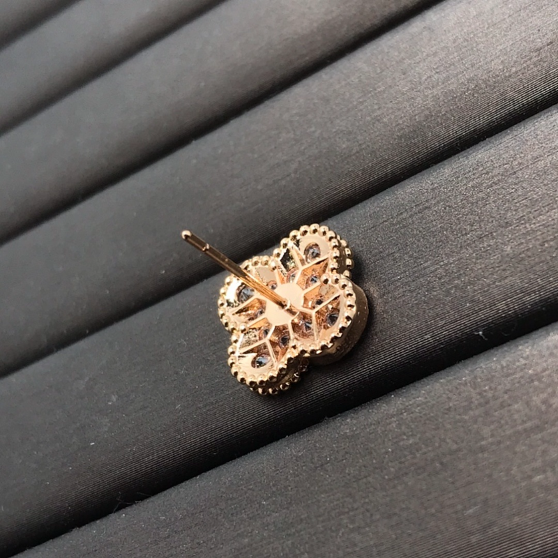 VAE61 Women's Starry Sky Large Earnail Jewelry