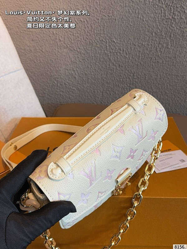 MLP75 Leather bag 21-4-12CM Bags