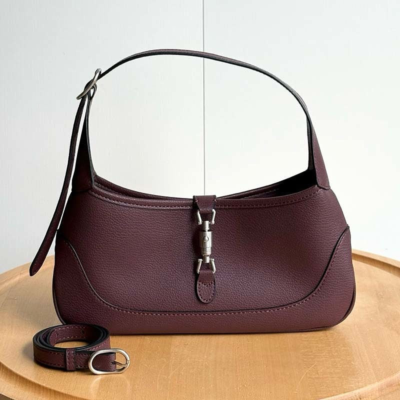 LGP62 bag 31.5-21-5cm 27-13-3.5cm Hand bag