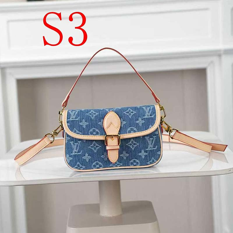 LLP270 bag 19-10.5-6CM Shoulder bags