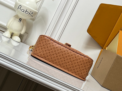 LLP299  bag 23-16-8.5CM Shoulder bags