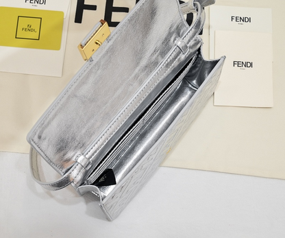 LFP6 Leather bag 21-5-11.5CM Shoulder bags
