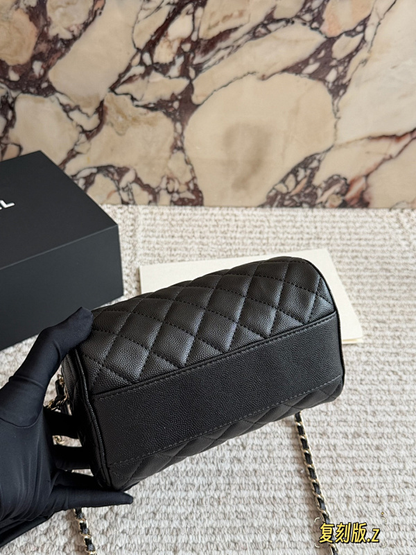 ACP77 Leather Bags 11.5-18.5-11CM Bag