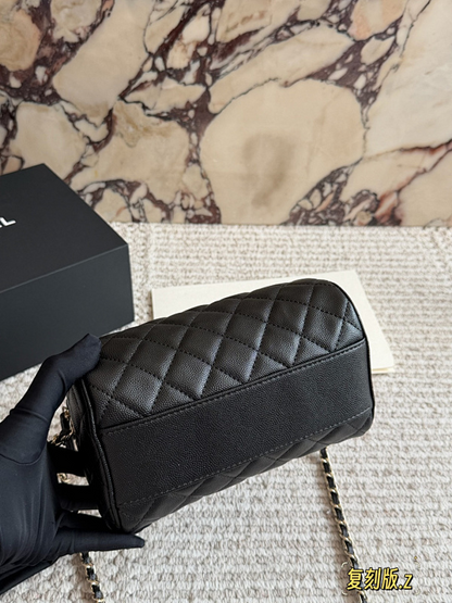 ACP77 Leather Bags 11.5-18.5-11CM Bag