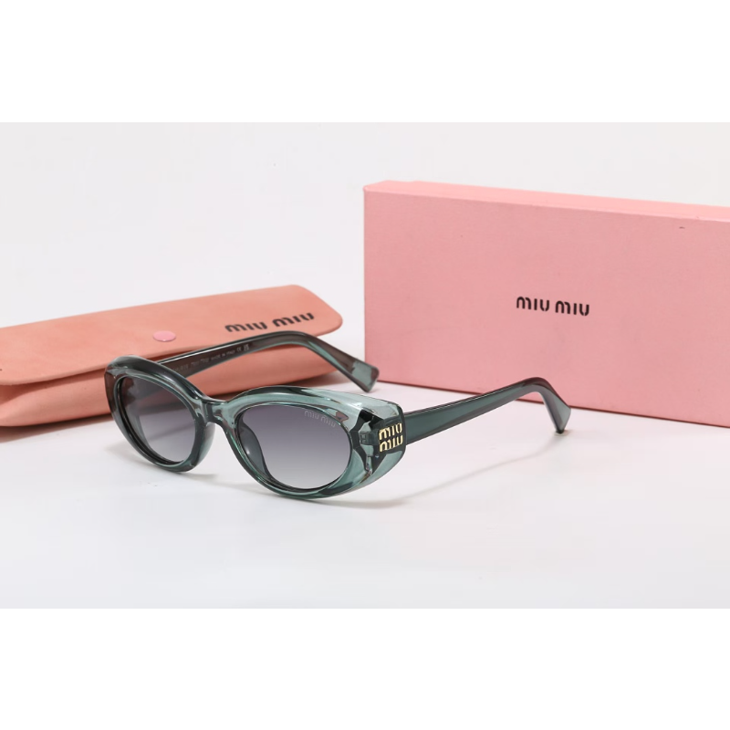 88971   Sunglasses with box