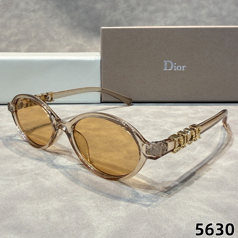 5630  Sunglasses with box