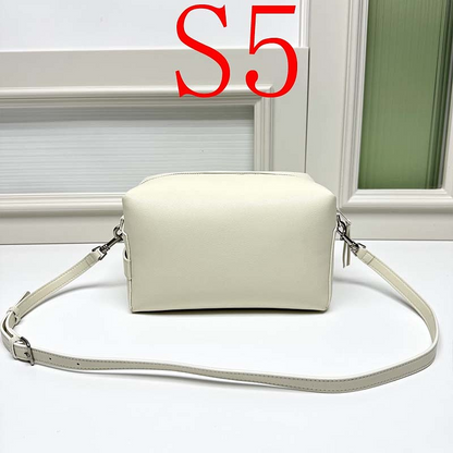 LCP133  Bag 22x16x10cm Shoulder bag
