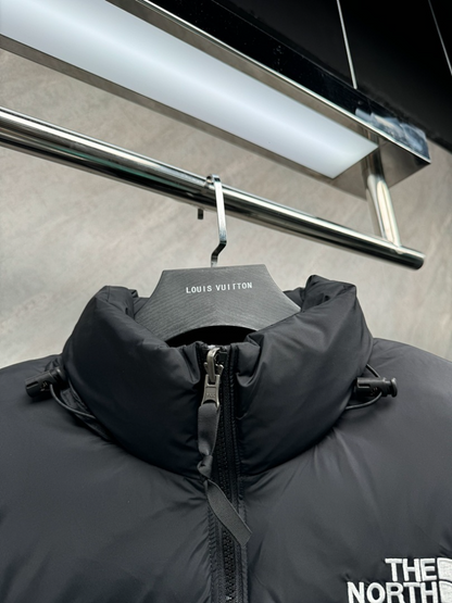 105933  Men's and women's classic down jacket from the north clother