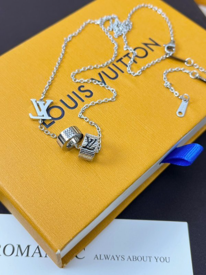 X710  Men's Titanium Steel Necklace Jewelry